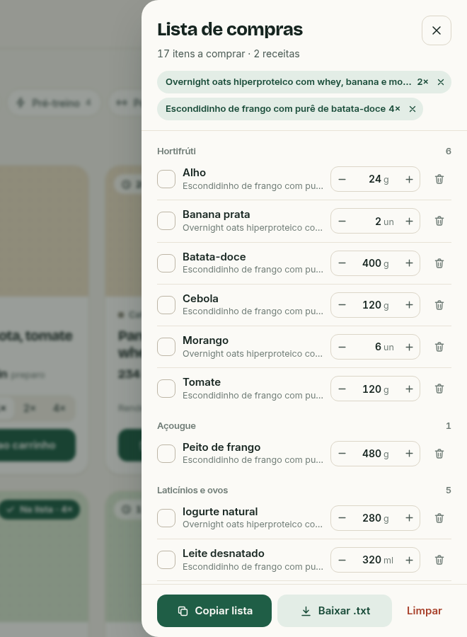 Lista de compras do app somando ingredientes de duas receitas, separada em hortifrúti, açougue e laticínios